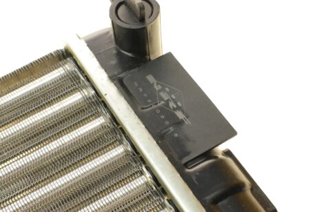 Радиатор охлаждения двигателя nrf 58889