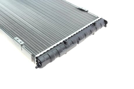 Радиатор охлаждения двигателя nrf 58929