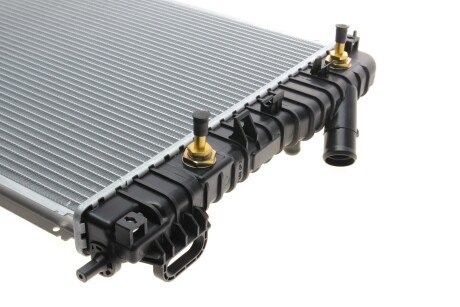 Радиатор охлаждения двигателя nrf 59054