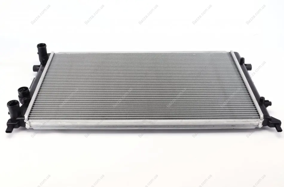 Радіатор охолодження двигуна NRF 59057 (фото 1)