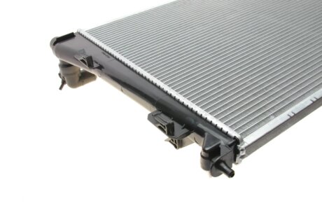 Радиатор охлаждения двигателя nrf 59200