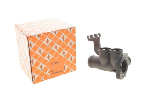 Радиатор охлаждения двигателя nrf 775056