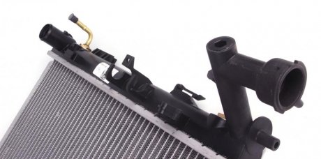 Радиатор охлаждения двигателя nrf 53931