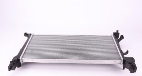 Радиатор охлаждения двигателя nrf 53934