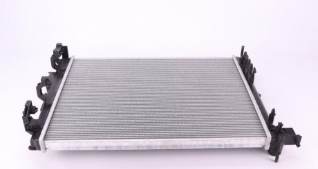 Радіатор охолодження двигуна nrf 59273