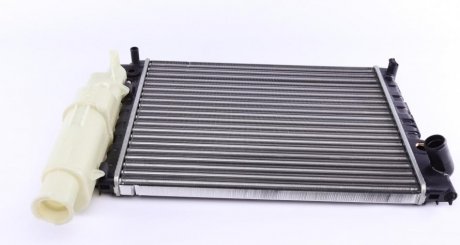 Радиатор охлаждения двигателя nrf 58776