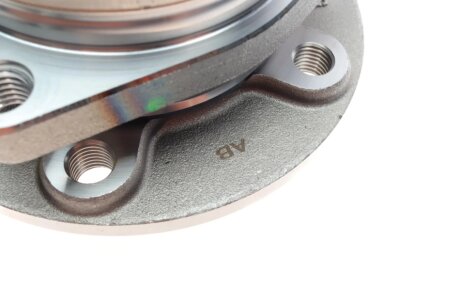 Ступица с подш. OPEL VECTRA, SIGNUM передн. (SNR) ntn snr R15340