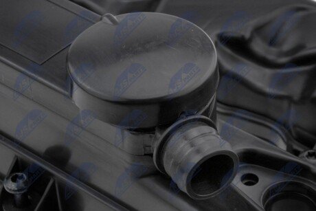 Кришка клапанів MERCEDES-BENZ SPRINTER (B906) 2.2 09-18 (дв. OM651) nty BPZME006