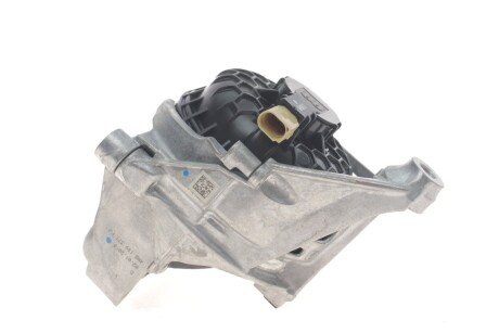 Подушка (опора) двигуна oe germany 800552