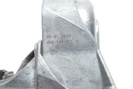 Подушка (опора) двигуна oe germany 800618