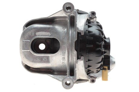 Подушка (опора) двигуна oe germany 800618