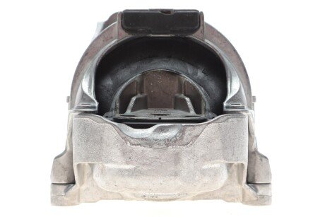 Подушка (опора) двигуна oe germany 800618