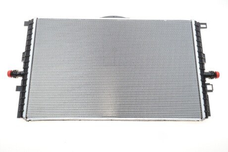 Радиатор охлаждения двигателя oe (оригинал без упаковки) 160781100B