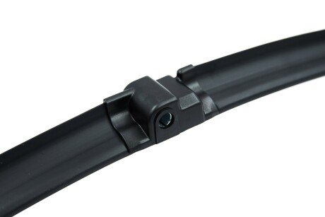 Комплект щіток безкаркасних 600мм/600мм MERCEDES oximo WA4004001