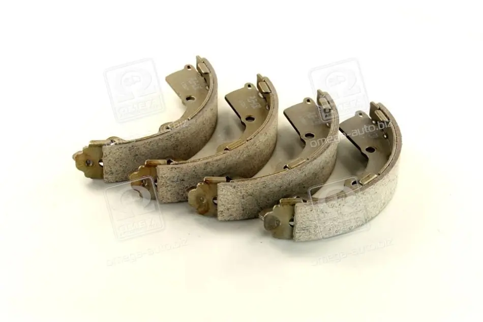 Колодки ручного (стоячого) тормоза PARTS MALL PLB030