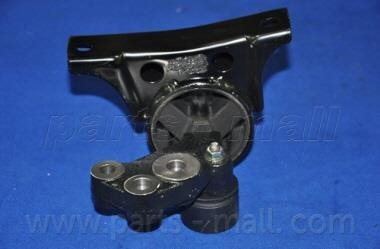 Подушка (опора) двигателя parts mall PXCMA011A