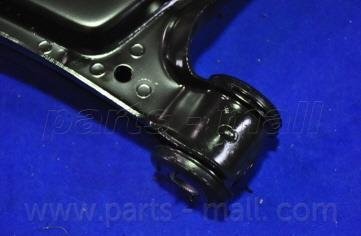 Важіль передньої підвіски parts mall PXCAC002LL