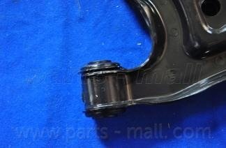 Рычаг передней подвески parts mall PXCAC-008LL