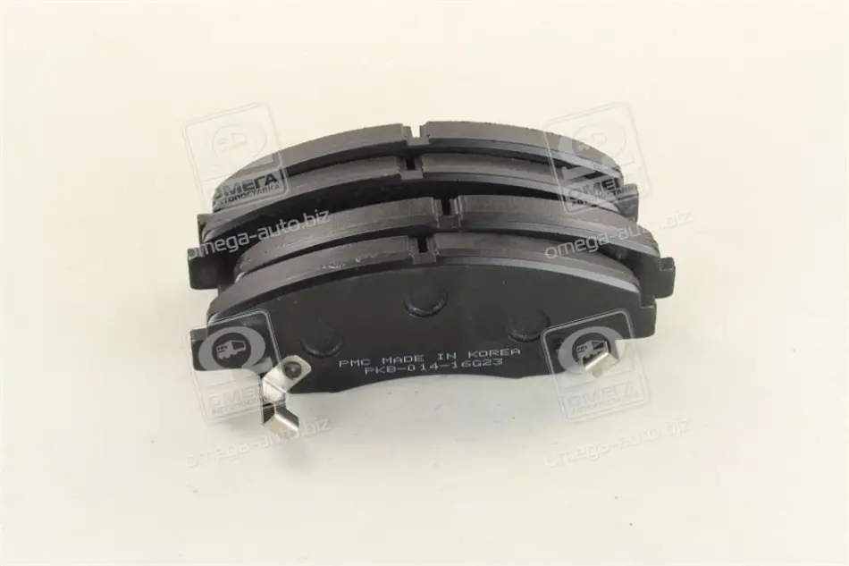 Передні тормозні (гальмівні) колодки PARTS MALL PKB014 (фото 1)