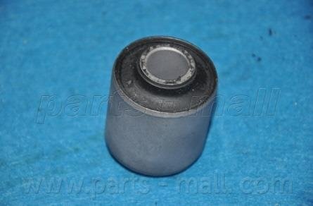 Сайлентблок переднего рычага parts mall PXCBB013FL