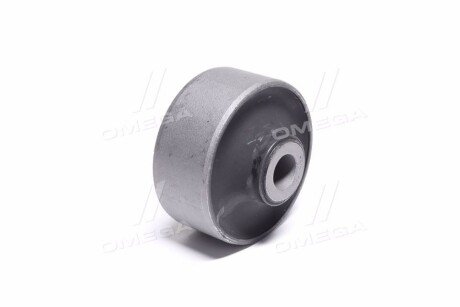 Сайлентблок переднего рычага parts mall CBD019