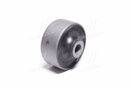 Сайлентблок переднего рычага parts mall CBD019