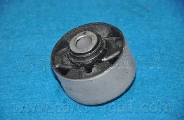 Сайлентблок переднего рычага задний parts mall PXCBA037B