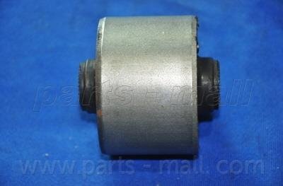 Сайлентблок задней подвески parts mall PXCBA006T