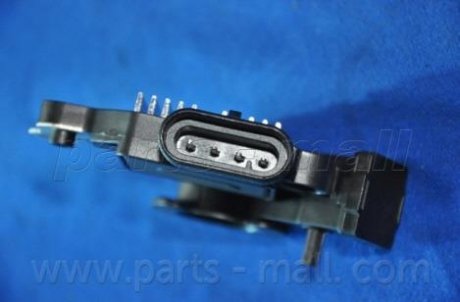 Реле-регулятор напряжения генератора parts mall PXPBC009