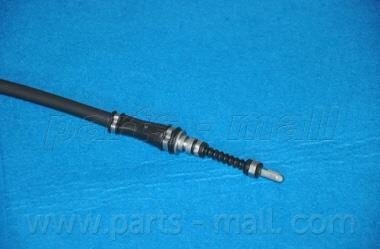 Трос ручного тормаза правый parts mall PTA873