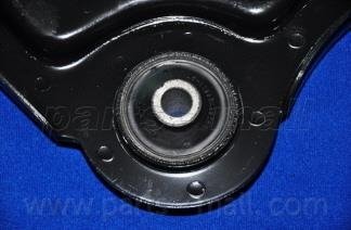 Важіль передньої підвіски parts mall PXCAC006LR