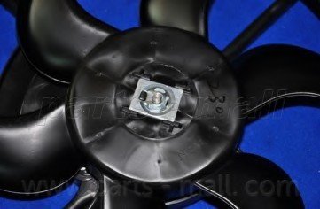 Вентилятор охлаждения радиатора parts mall PXNBA002