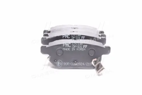 Задні тормозні (гальмівні) колодки PARTS MALL PKFE22 Тойота Королла е150