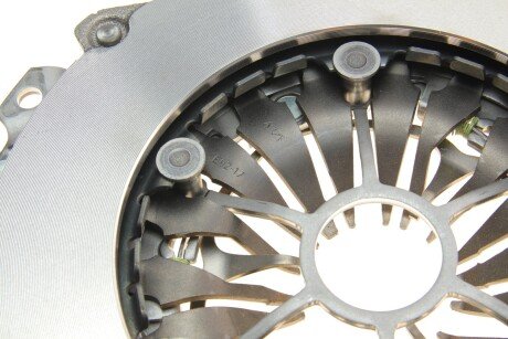 Комплект сцепления в сборе peugeot/Citroen 9814068080