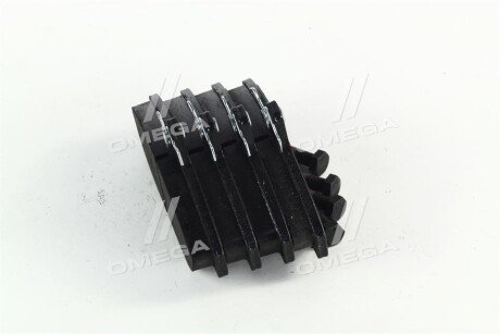 Передні тормозні (гальмівні) колодки remsa 015600