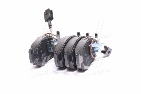 Передние тормозные колодки remsa 017252