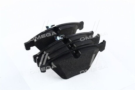 Передние тормозные колодки remsa 085720