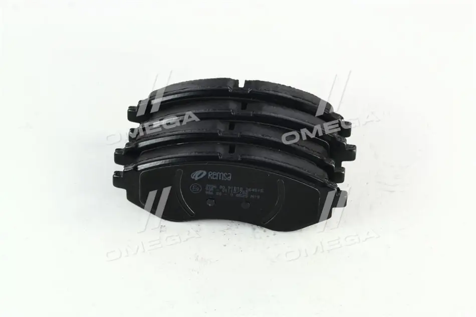 Передние тормозные колодки remsa 098600