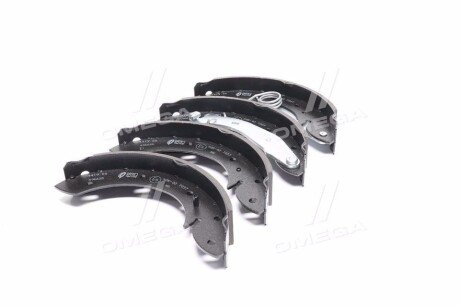 Тормозные колодки барабанные remsa 441900