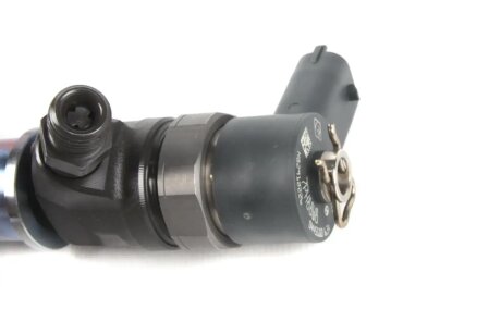 Форсунка топливная renault 166091245R