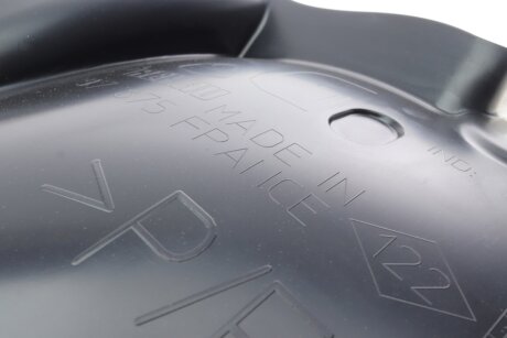 Оригінальні запчастини renault 638410003R