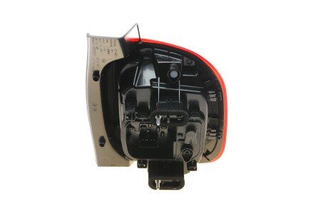 Фонарь левый DUSTER 18- renault 265558217R