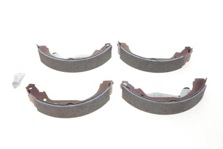 Колодки ручного (стоячого) гальма renault 440605238R на Рено Дастер