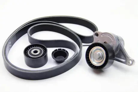 Комплект ремня грм renault 117209389R