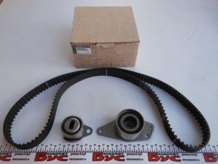 Комплект ременя грм renault 7701474446