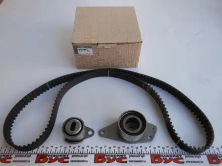 Комплект ременя грм renault 7701474446