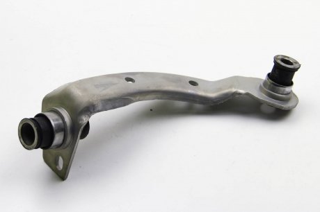 Кронштейн балки renault 8200361270