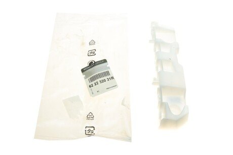 Кронштейн фіксуючий бампера renault 622232031R