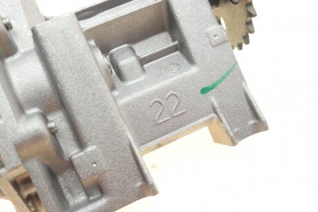 Насос масляний renault 150106249R