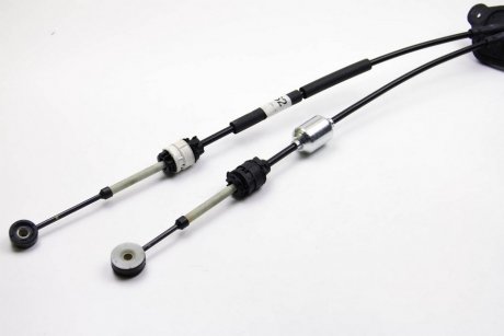 Оригінальні запчастини renault 8201083201